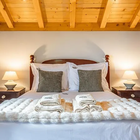 בית נופש Recanto Do Pomar - Three Bedroom פונטה דו סול