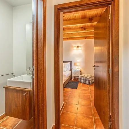 בית נופש Recanto Do Pomar - Three Bedroom *