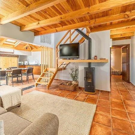 בית נופש Recanto Do Pomar - Three Bedroom